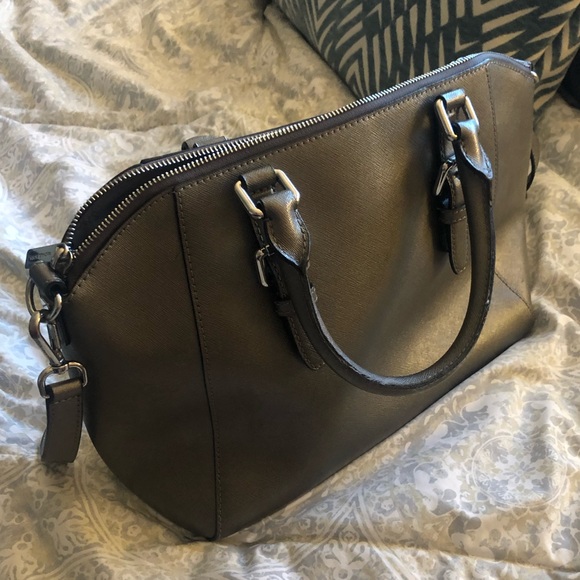 Micheal Kors Purse - Picture 10 of 10